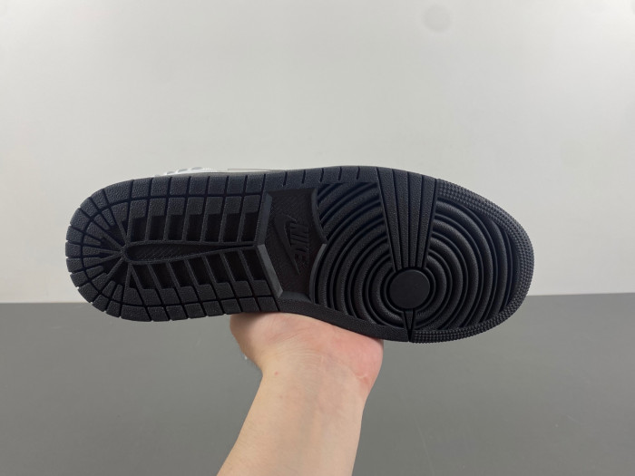 Air Jordan 1 Low  HM3689-001