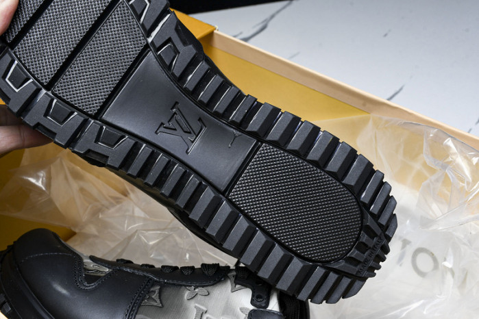 L&V SNEAKERS