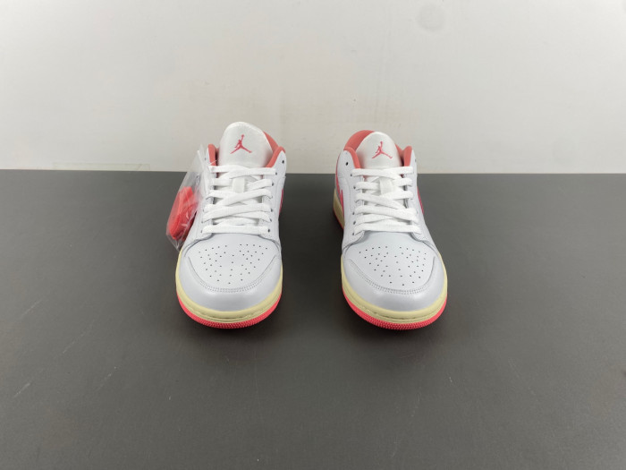 Air Jordan 1 Low  DC0774-109