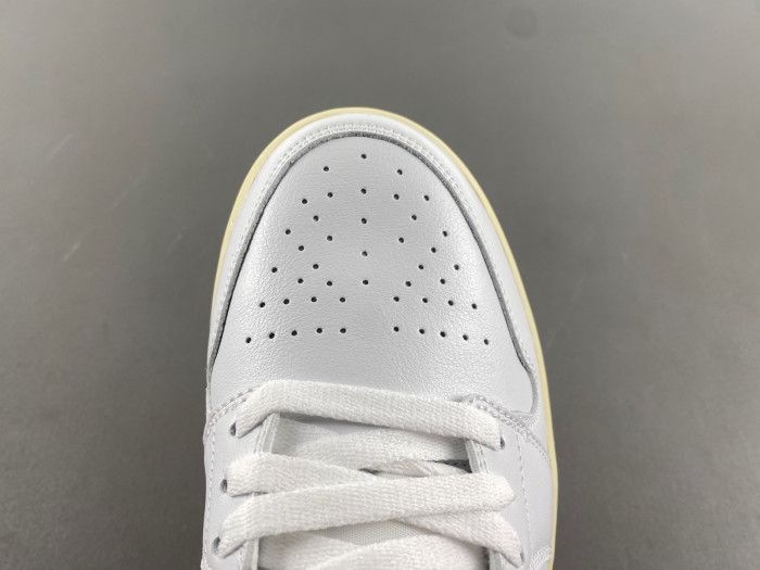Air Jordan 1 Low  DC0774-109