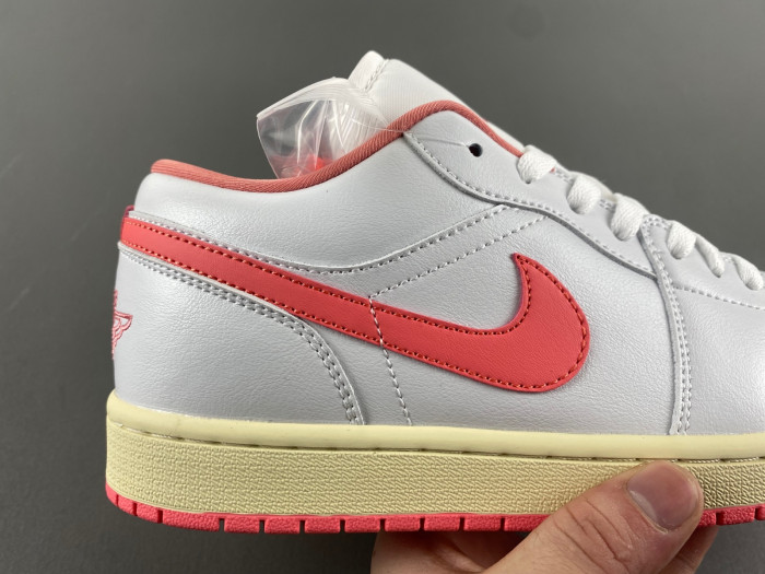 Air Jordan 1 Low  DC0774-109