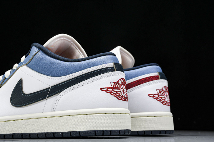 Air Jordan 1 Low SE Armory Navy  HM3711-144