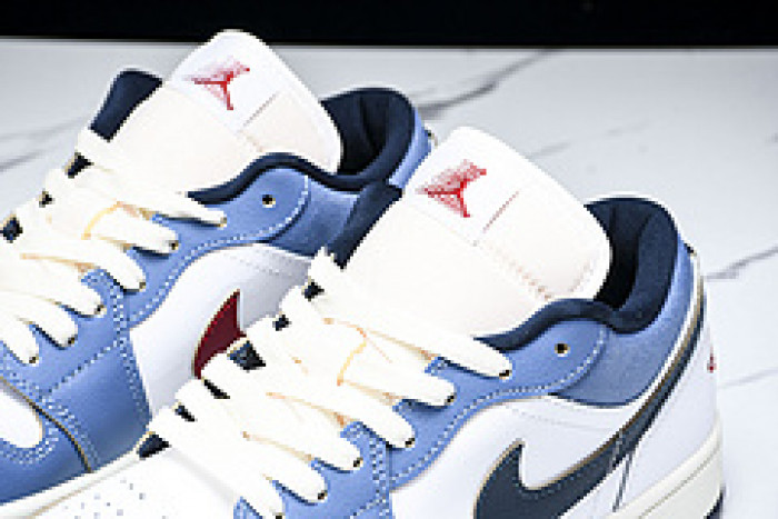 Air Jordan 1 Low SE Armory Navy  HM3711-144