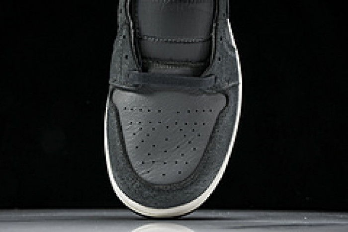 WMNS Air Jordan Mid SE  FJ3448-001