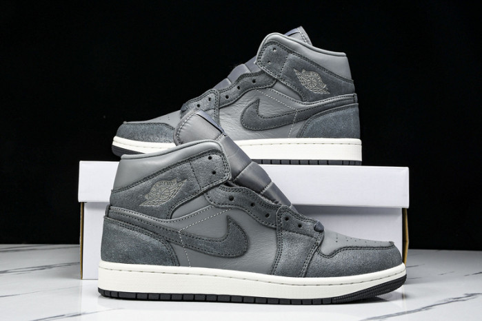 WMNS Air Jordan Mid SE  FJ3448-001