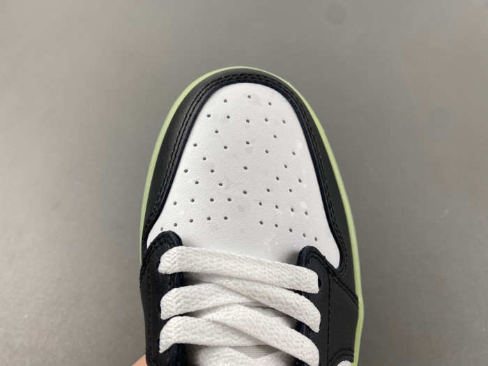 Air Jordan 1 Retro Low  HF0410-001