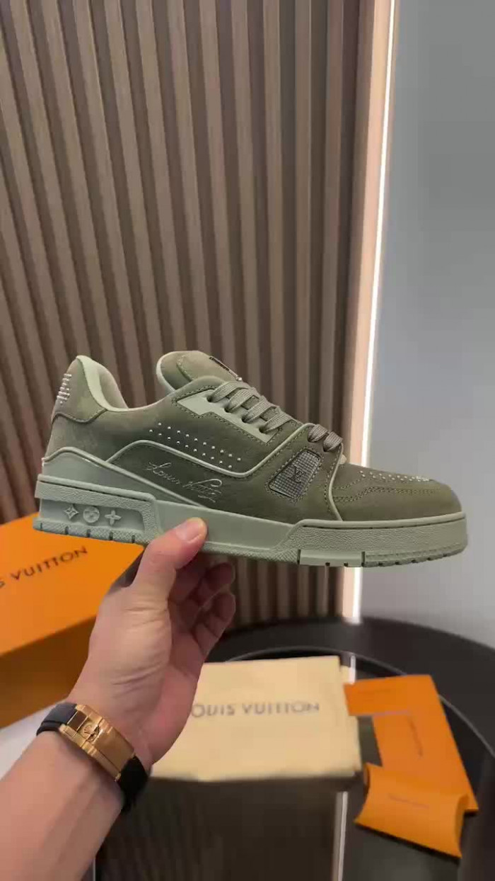 L&V SNEAKERS