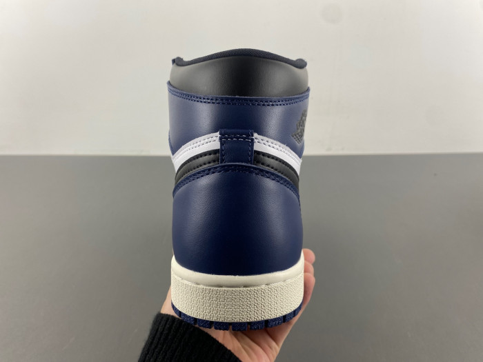 Air Jordan 1 Retro High OG DZ5485-401