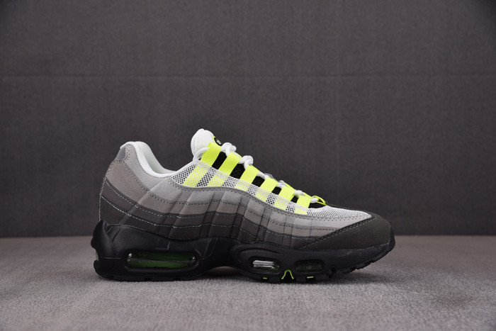 Nk Air Max 95 OG Neon  554970-071