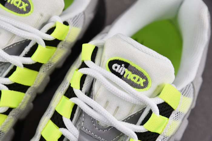 Nk Air Max 95 OG Neon  554970-071