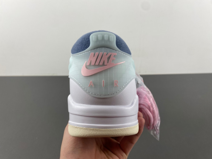 Air Jordan 4 RM “Prism Pink” FQ7939-101
