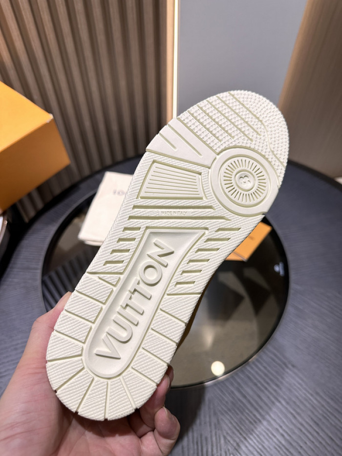L&V SNEAKERS