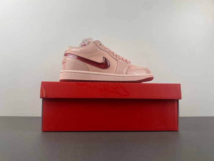 Air Jordan 1 Retro Low  HF3174-600