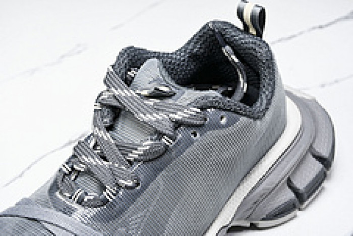 BLEN  Phantom Sneaker