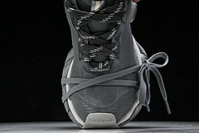 BLEN  Phantom Sneaker
