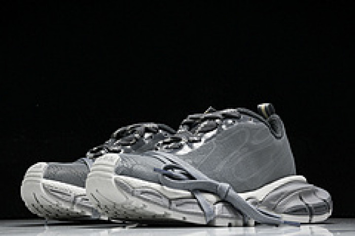 BLEN  Phantom Sneaker