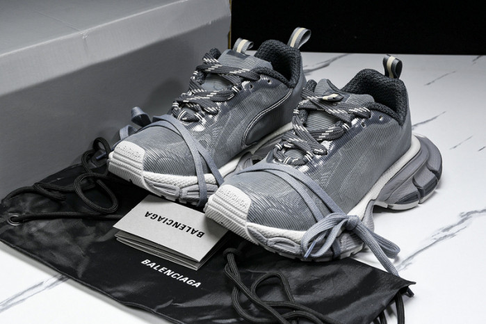 BLEN  Phantom Sneaker
