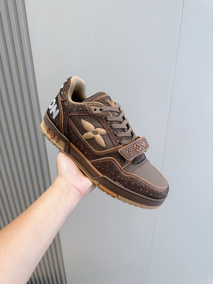 L&V SNEAKERS