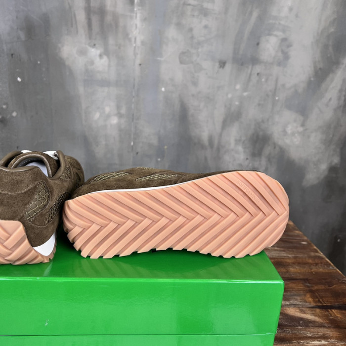 bo*te*ga Ve*ne*ta sneaker